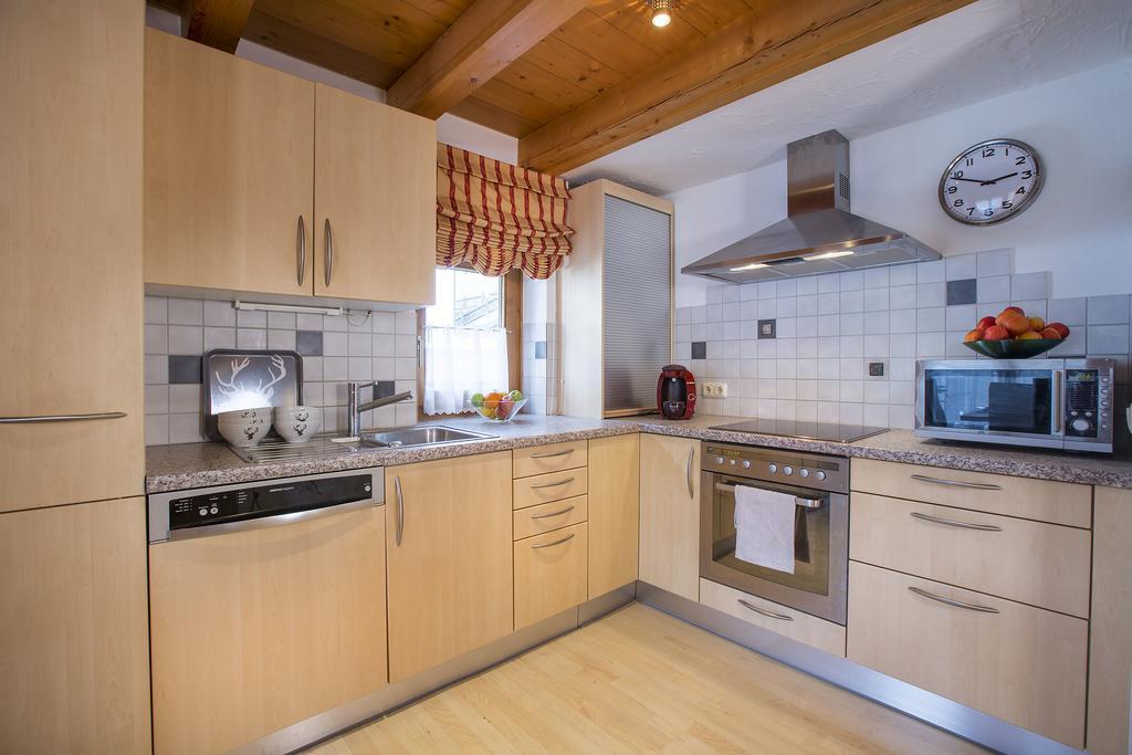 Landhaus Zirmhof Saalbach-Hinterglemm Szoba fotó